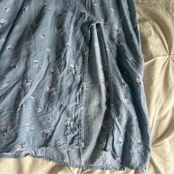 Womens XS Hollister Ultra High-Rise Floral Slit Midi Skirt - Picture 3 of 10